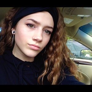 Meet your Posher, Ashlyn